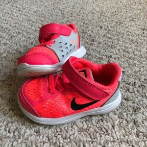 Girls Nike Toddler 5c Like new